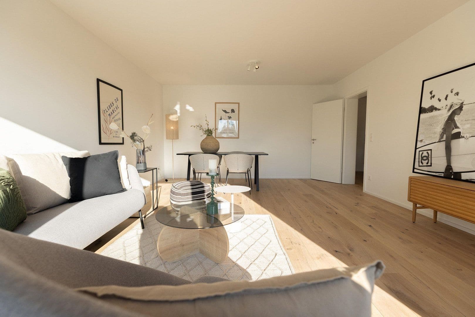 Pronájem bytu 3+1 91 m², Düsseldorf, Severní Porýní-Vestfálsko Pronájem bytu 3+1 91 m², Düsseldorf, Severní Porýní-Vestfálsko