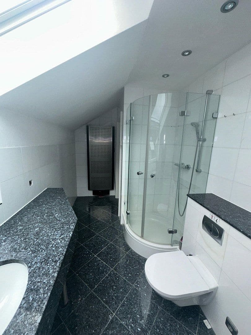 Pronájem bytu 2+1 90 m², Egelsbach, Hessen Pronájem bytu 2+1 90 m², Egelsbach, Hessen