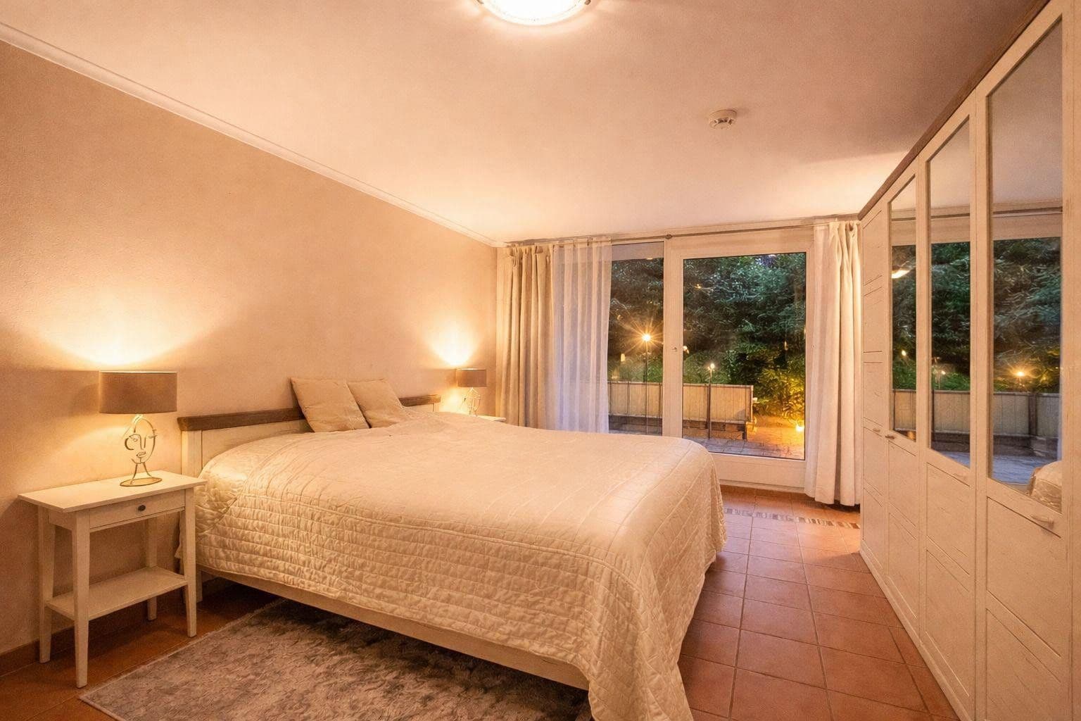 Pronájem bytu 3+1 114 m², Hamburg, Hamburg Pronájem bytu 3+1 114 m², Hamburg, Hamburg