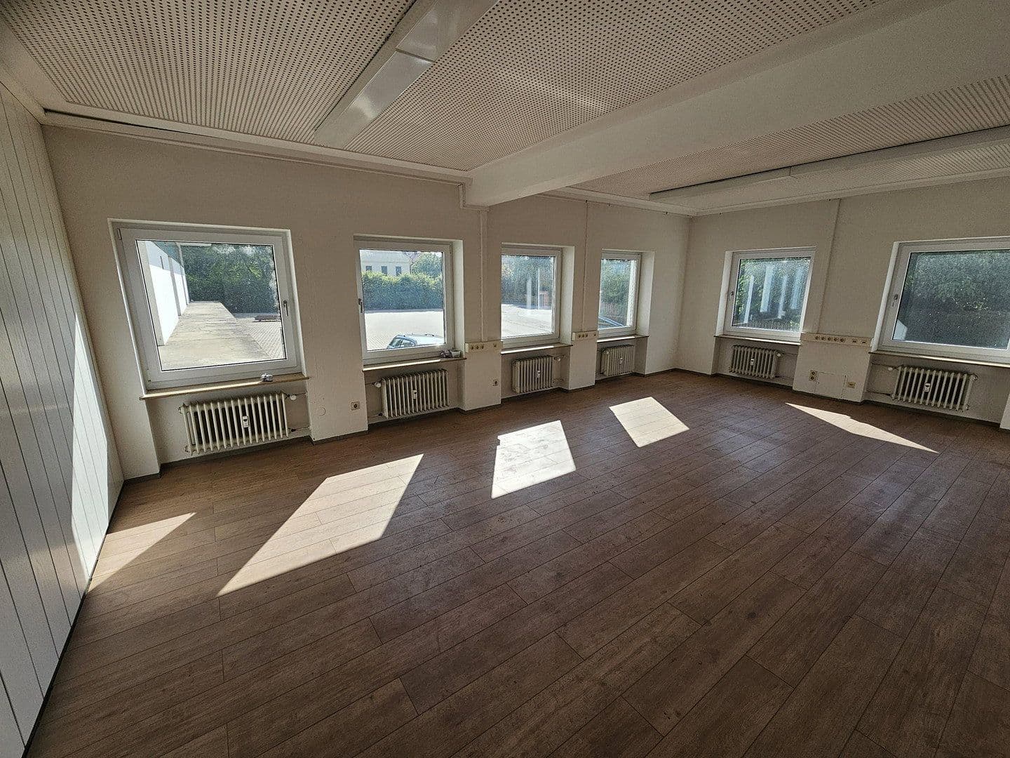 Pronájem nebytového prostoru 2.500 m², Marienstraße 35, Furth im Wald, Bavorsko Pronájem nebytového prostoru 2.500 m², Marienstraße 35, Furth im Wald, Bavorsko