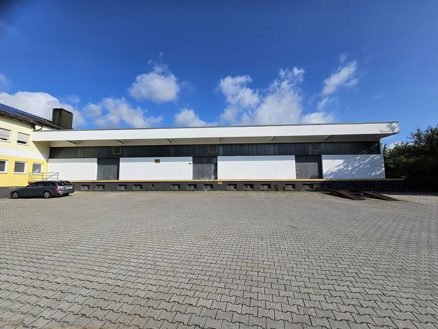 Pronájem nebytového prostoru 2.500 m², Marienstraße 35, Furth im Wald, Bavorsko Pronájem nebytového prostoru 2.500 m², Marienstraße 35, Furth im Wald, Bavorsko