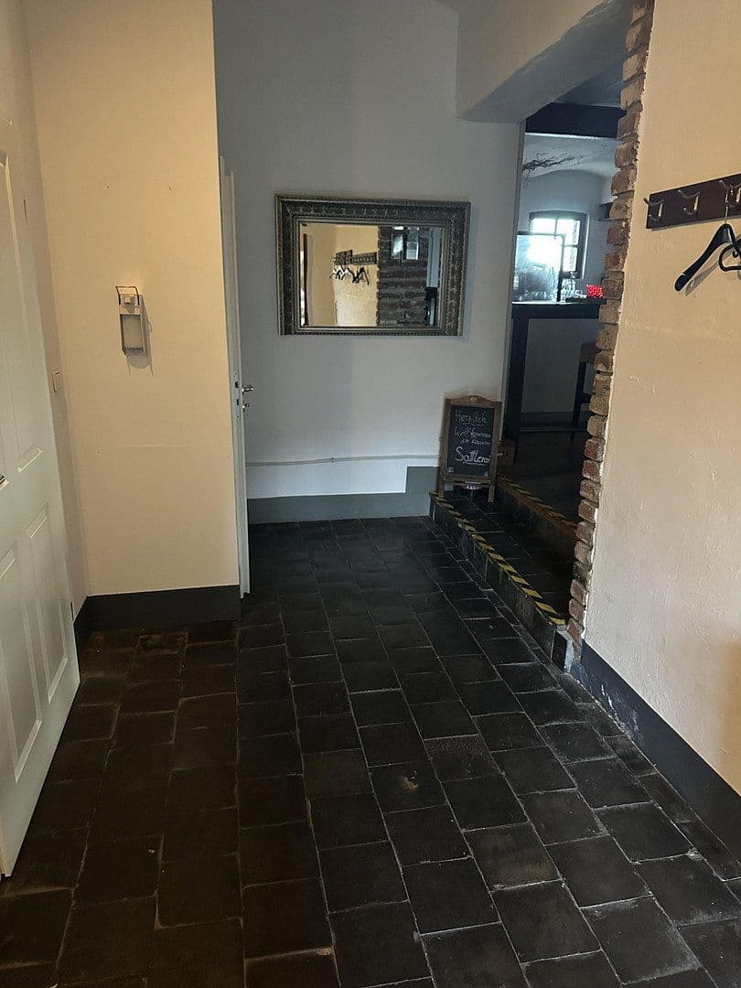 Pronájem kanceláře 154 m², Oberbenrader Strasse, Krefeld, Severní Porýní-Vestfálsko Pronájem kanceláře 154 m², Oberbenrader Strasse, Krefeld, Severní Porýní-Vestfálsko