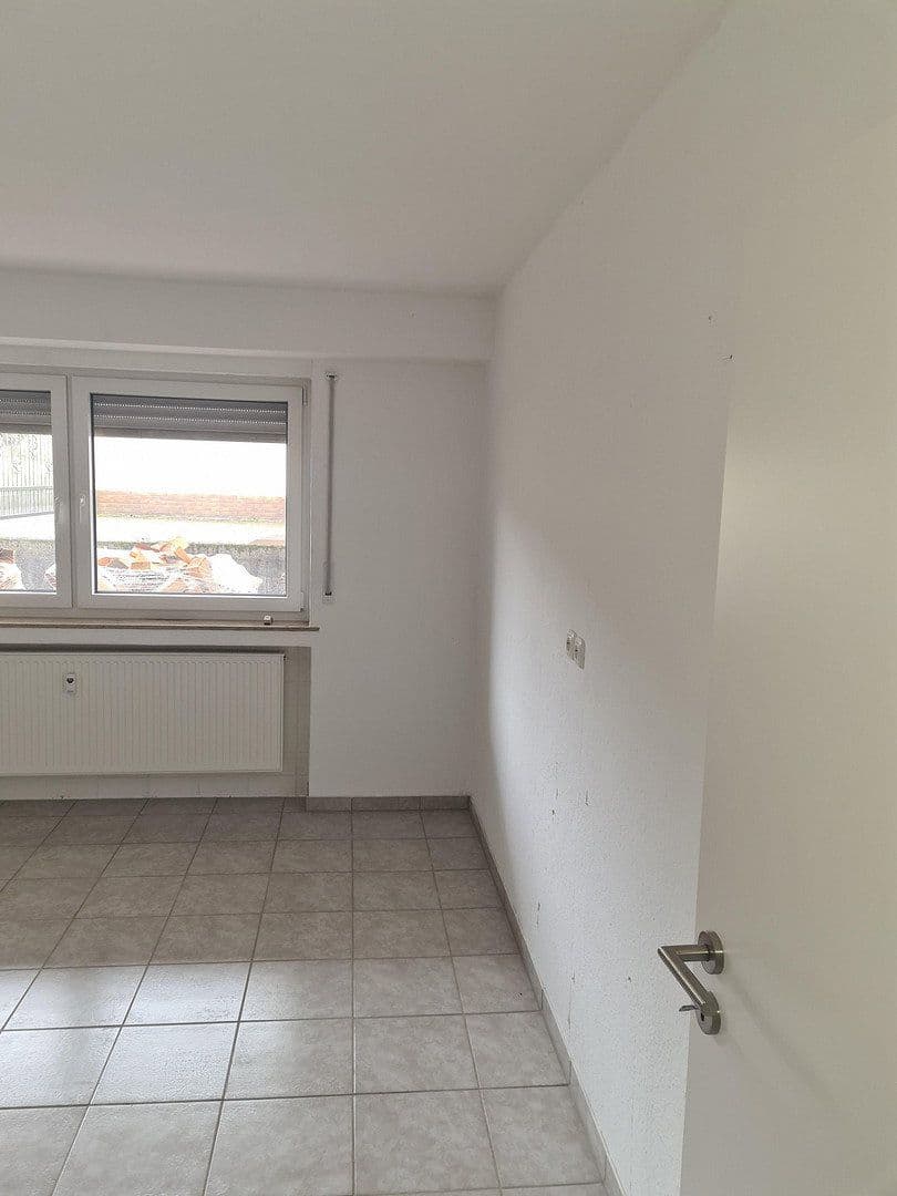 Pronájem bytu 3+kk 110 m², Sinntal, Hessen Pronájem bytu 3+kk 110 m², Sinntal, Hessen