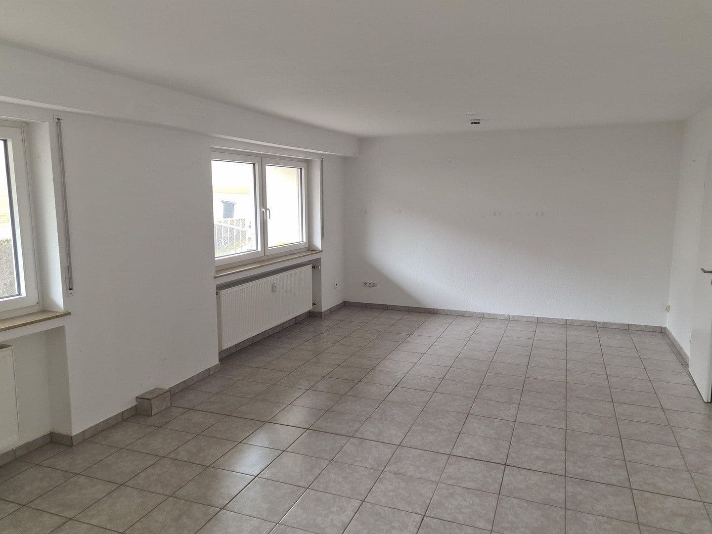 Pronájem bytu 3+kk 110 m², Sinntal, Hessen Pronájem bytu 3+kk 110 m², Sinntal, Hessen