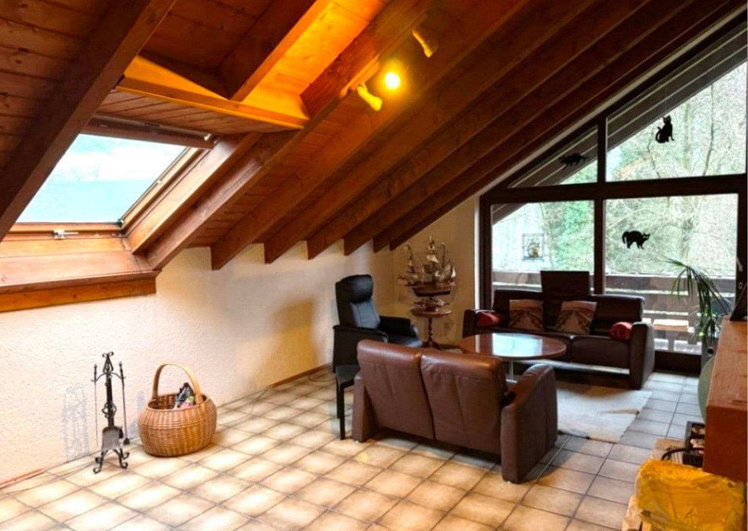 Prodej domu 220 m², pozemek 1.112 m², Wiesloch, Bádensko-Württembersko Prodej domu 220 m², pozemek 1.112 m², Wiesloch, Bádensko-Württembersko