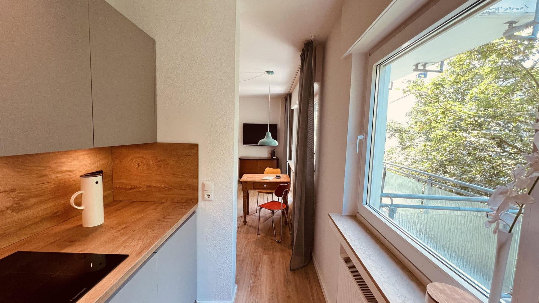 Pronájem bytu 1+1 33 m², Altstadtstrasse 121b, Leverkusen, Severní Porýní-Vestfálsko Pronájem bytu 1+1 33 m², Altstadtstrasse 121b, Leverkusen, Severní Porýní-Vestfálsko