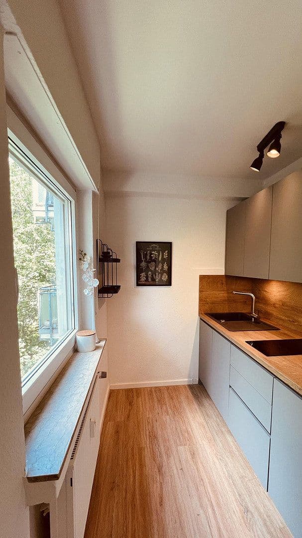 Pronájem bytu 1+1 33 m², Altstadtstrasse 121b, Leverkusen, Severní Porýní-Vestfálsko Pronájem bytu 1+1 33 m², Altstadtstrasse 121b, Leverkusen, Severní Porýní-Vestfálsko