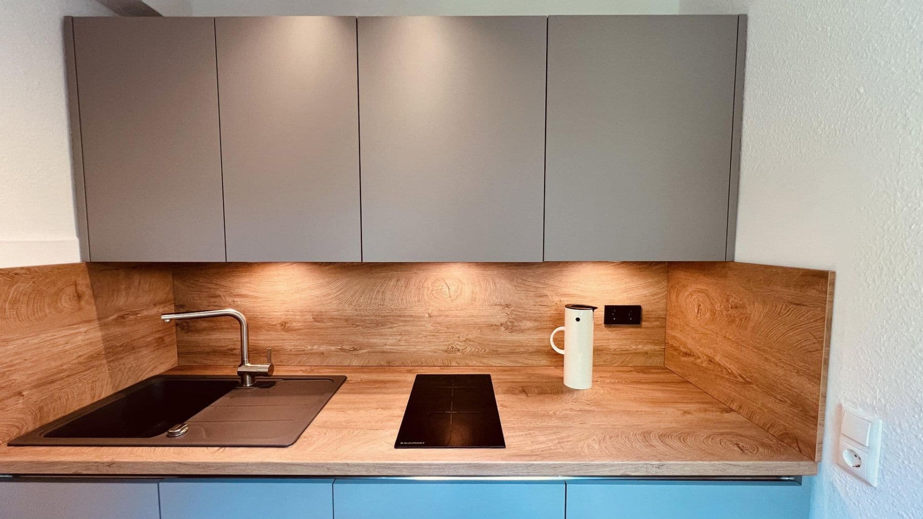 Pronájem bytu 1+1 33 m², Altstadtstrasse 121b, Leverkusen, Severní Porýní-Vestfálsko Pronájem bytu 1+1 33 m², Altstadtstrasse 121b, Leverkusen, Severní Porýní-Vestfálsko