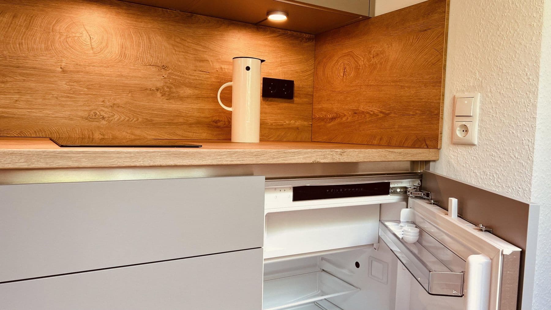 Pronájem bytu 1+1 33 m², Altstadtstrasse 121b, Leverkusen, Severní Porýní-Vestfálsko Pronájem bytu 1+1 33 m², Altstadtstrasse 121b, Leverkusen, Severní Porýní-Vestfálsko