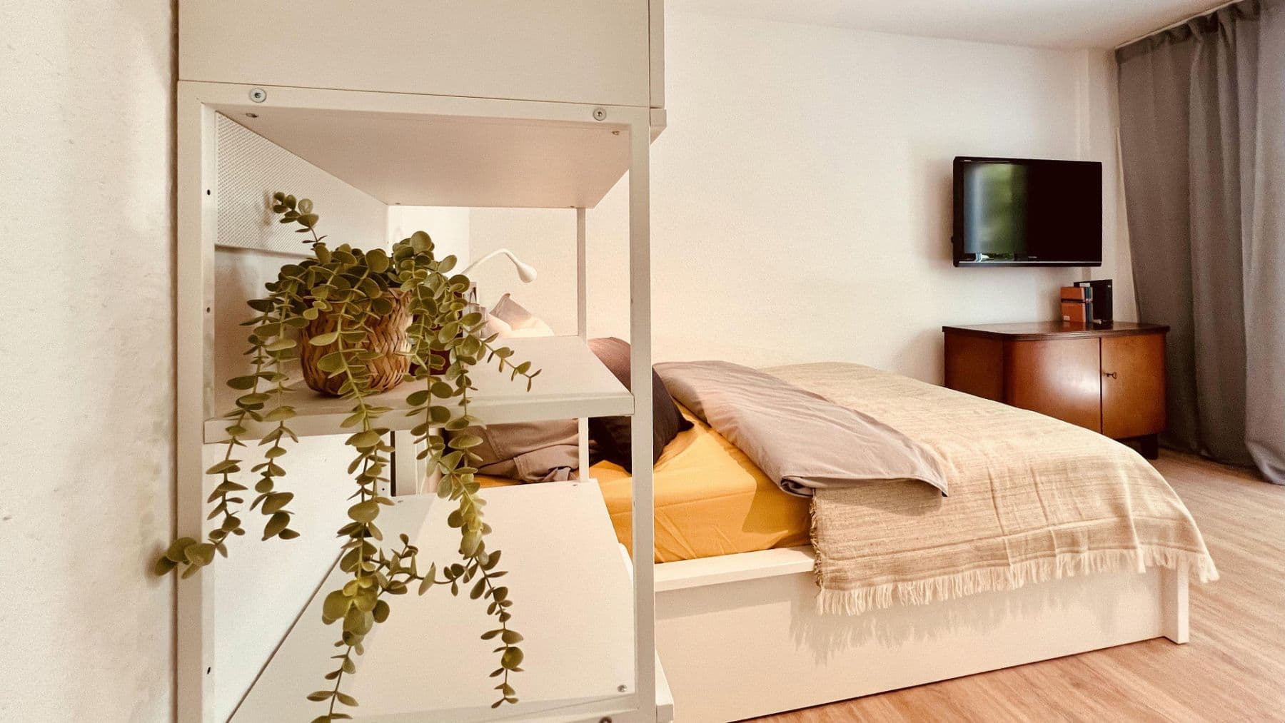 Pronájem bytu 1+1 33 m², Altstadtstrasse 121b, Leverkusen, Severní Porýní-Vestfálsko Pronájem bytu 1+1 33 m², Altstadtstrasse 121b, Leverkusen, Severní Porýní-Vestfálsko