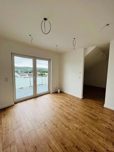 Pronájem domu 182 m², pozemek 334 m², Schwester Anna Straße 4b, Rümmelsheim, Porýní-Falc Pronájem domu 182 m², pozemek 334 m², Schwester Anna Straße 4b, Rümmelsheim, Porýní-Falc