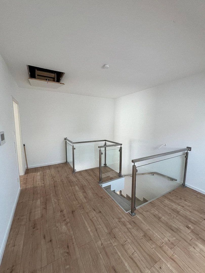 Pronájem domu 182 m², pozemek 334 m², Schwester Anna Straße 4b, Rümmelsheim, Porýní-Falc Pronájem domu 182 m², pozemek 334 m², Schwester Anna Straße 4b, Rümmelsheim, Porýní-Falc