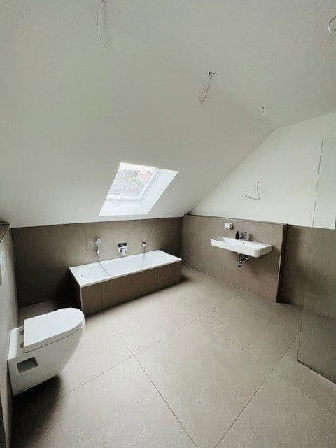 Pronájem domu 182 m², pozemek 334 m², Schwester Anna Straße 4b, Rümmelsheim, Porýní-Falc Pronájem domu 182 m², pozemek 334 m², Schwester Anna Straße 4b, Rümmelsheim, Porýní-Falc