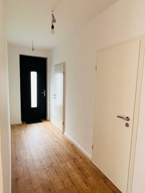 Pronájem domu 182 m², pozemek 334 m², Schwester Anna Straße 4b, Rümmelsheim, Porýní-Falc Pronájem domu 182 m², pozemek 334 m², Schwester Anna Straße 4b, Rümmelsheim, Porýní-Falc