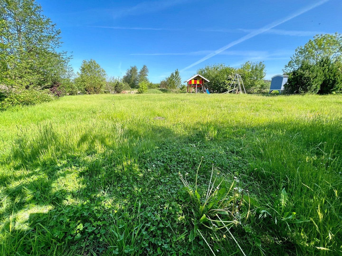 Prodej domu 244 m², pozemek 13.600 m², Dorfstraße, 16, Neuenkirchen, Mecklenburg-Vorpommern Prodej domu 244 m², pozemek 13.600 m², Dorfstraße, 16, Neuenkirchen, Mecklenburg-Vorpommern