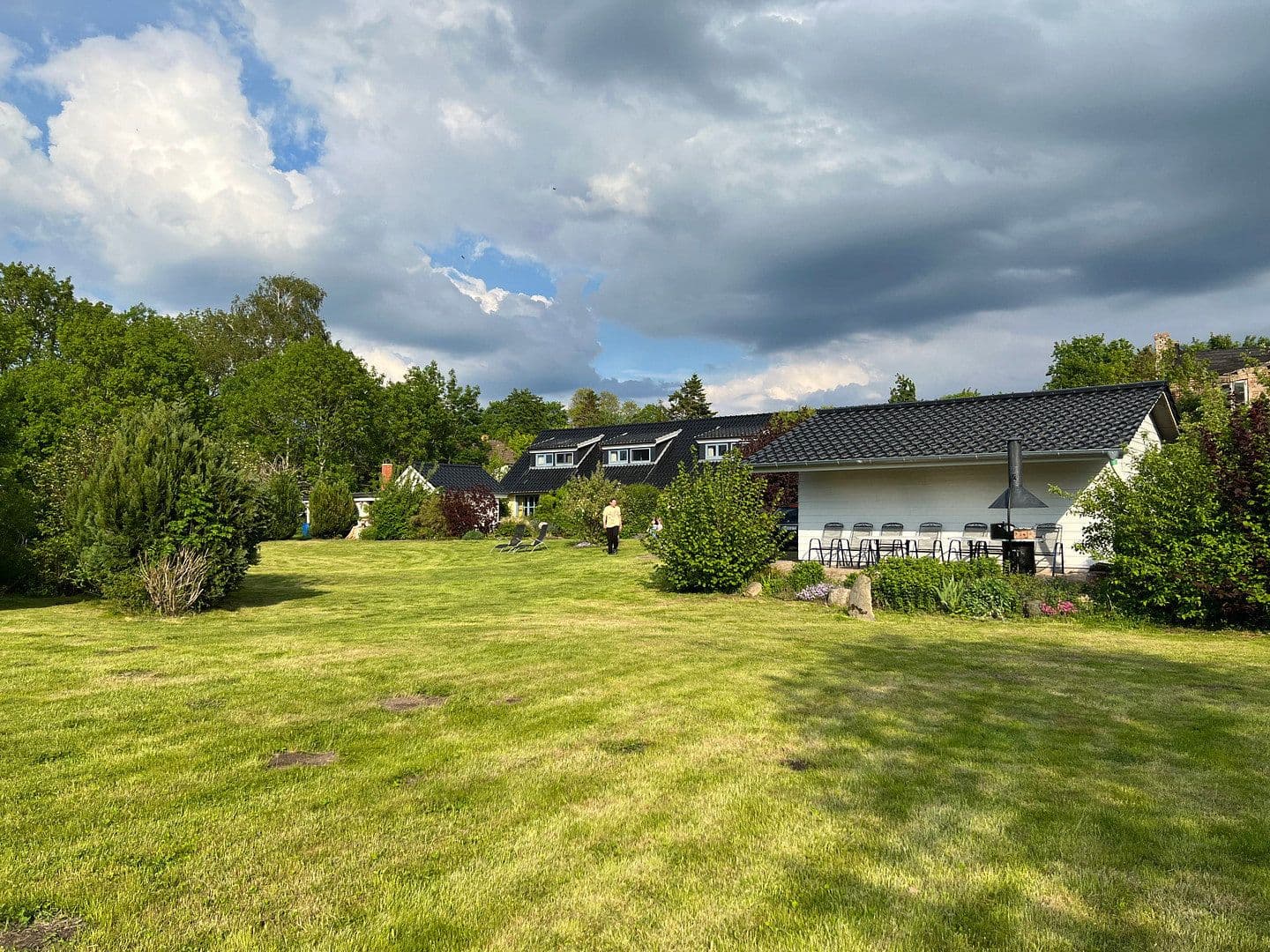 Prodej domu 244 m², pozemek 13.600 m², Dorfstraße, 16, Neuenkirchen, Mecklenburg-Vorpommern Prodej domu 244 m², pozemek 13.600 m², Dorfstraße, 16, Neuenkirchen, Mecklenburg-Vorpommern