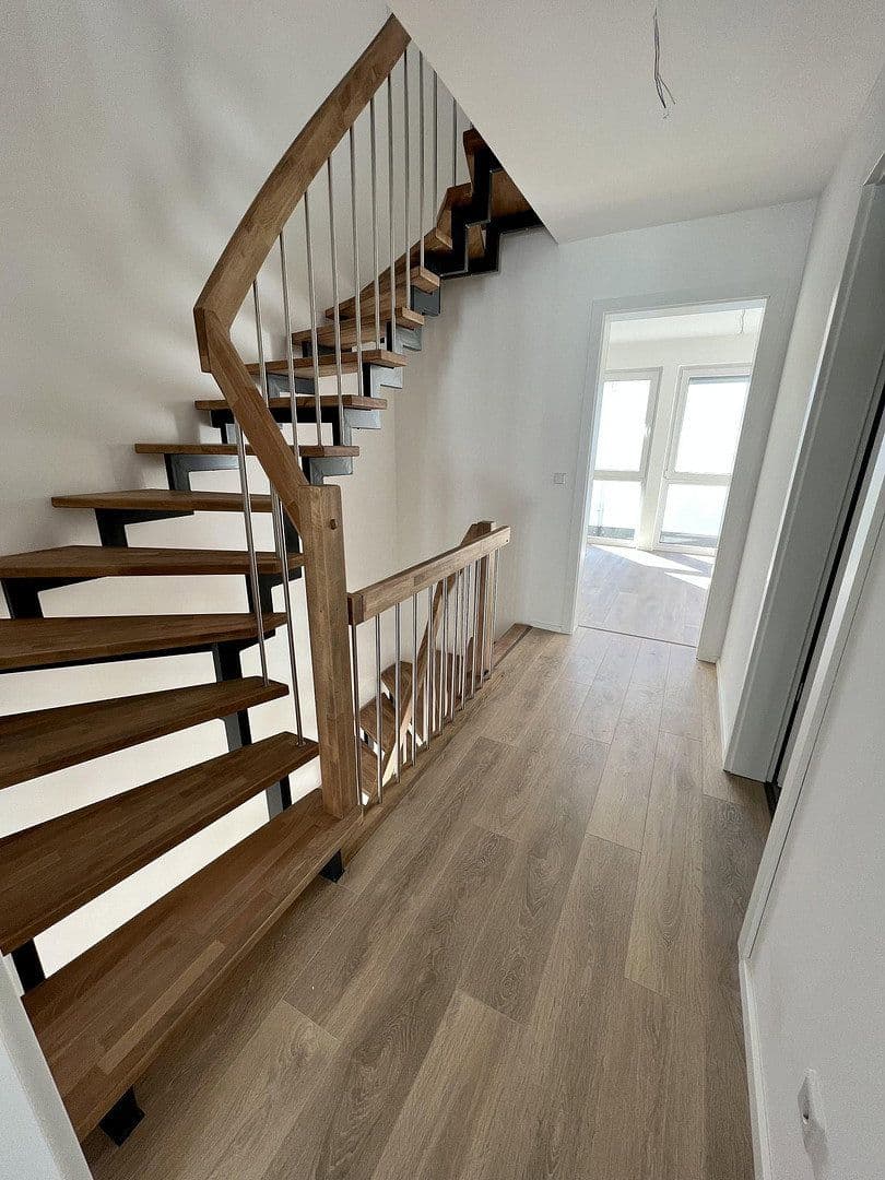 Pronájem domu 127 m², pozemek 100 m², Paderborn, Severní Porýní-Vestfálsko Pronájem domu 127 m², pozemek 100 m², Paderborn, Severní Porýní-Vestfálsko