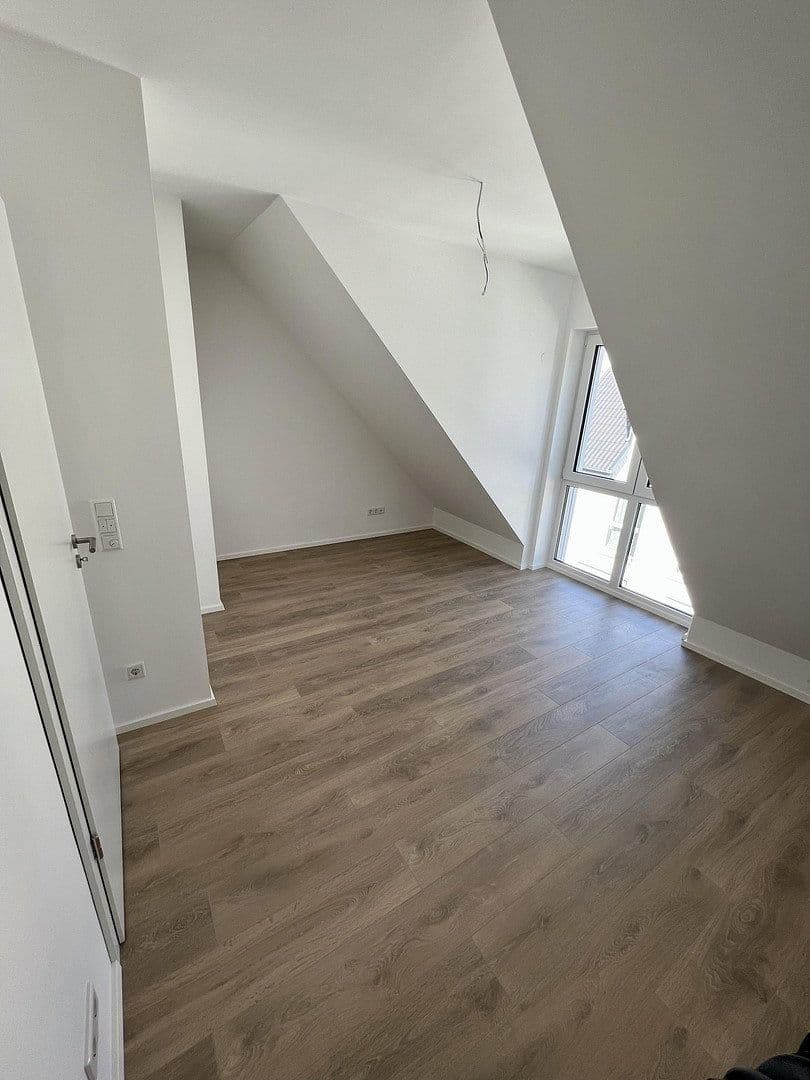 Pronájem domu 127 m², pozemek 100 m², Paderborn, Severní Porýní-Vestfálsko Pronájem domu 127 m², pozemek 100 m², Paderborn, Severní Porýní-Vestfálsko