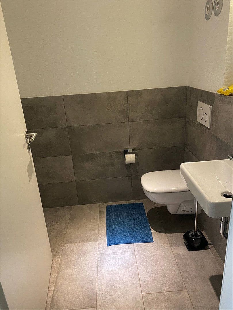 Pronájem bytu 3+1 99 m², Kraftwerkweg 3a, Laufenburg (Baden), Bádensko-Württembersko Pronájem bytu 3+1 99 m², Kraftwerkweg 3a, Laufenburg (Baden), Bádensko-Württembersko