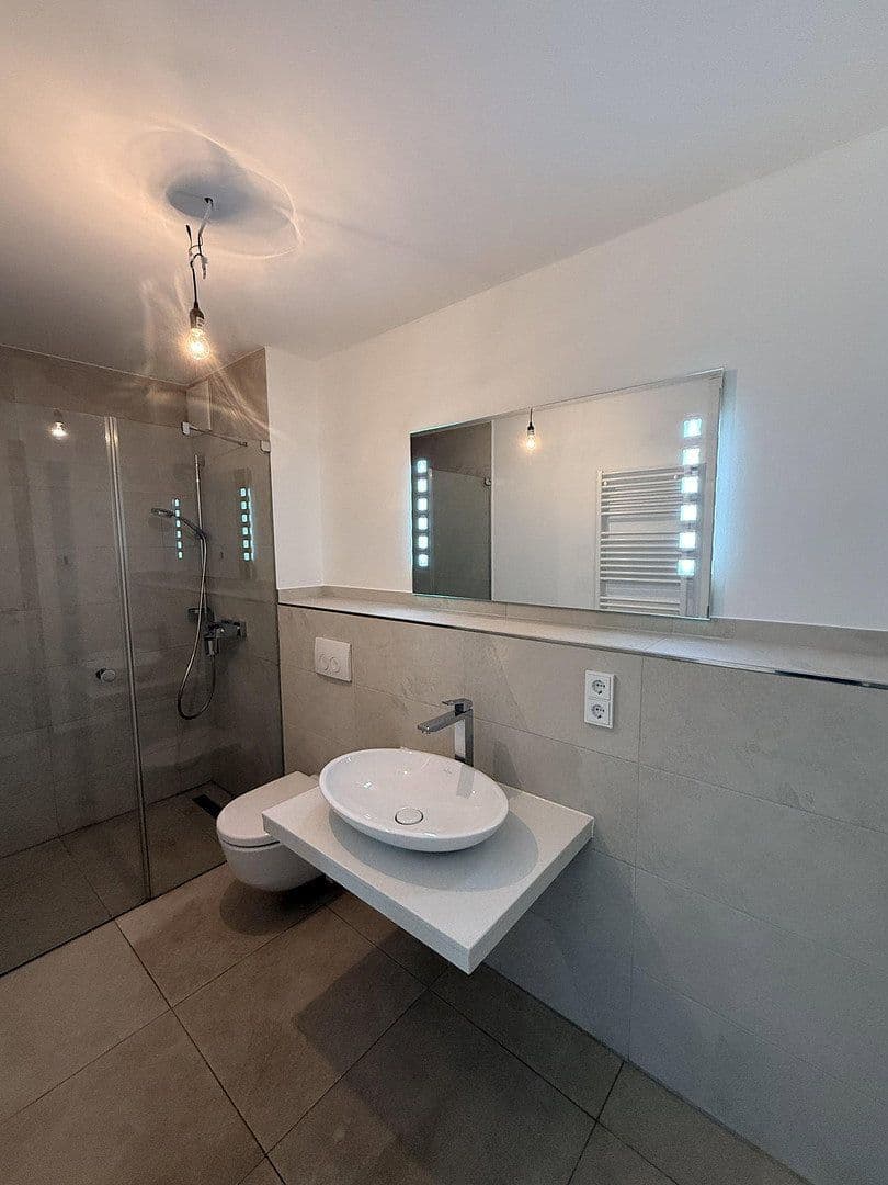 Pronájem bytu 2+1 66 m², Frankfurt, Hessen Pronájem bytu 2+1 66 m², Frankfurt, Hessen