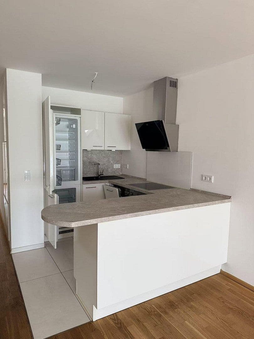 Pronájem bytu 2+1 66 m², Frankfurt, Hessen Pronájem bytu 2+1 66 m², Frankfurt, Hessen