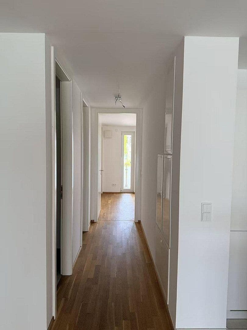 Pronájem bytu 2+1 66 m², Frankfurt, Hessen Pronájem bytu 2+1 66 m², Frankfurt, Hessen