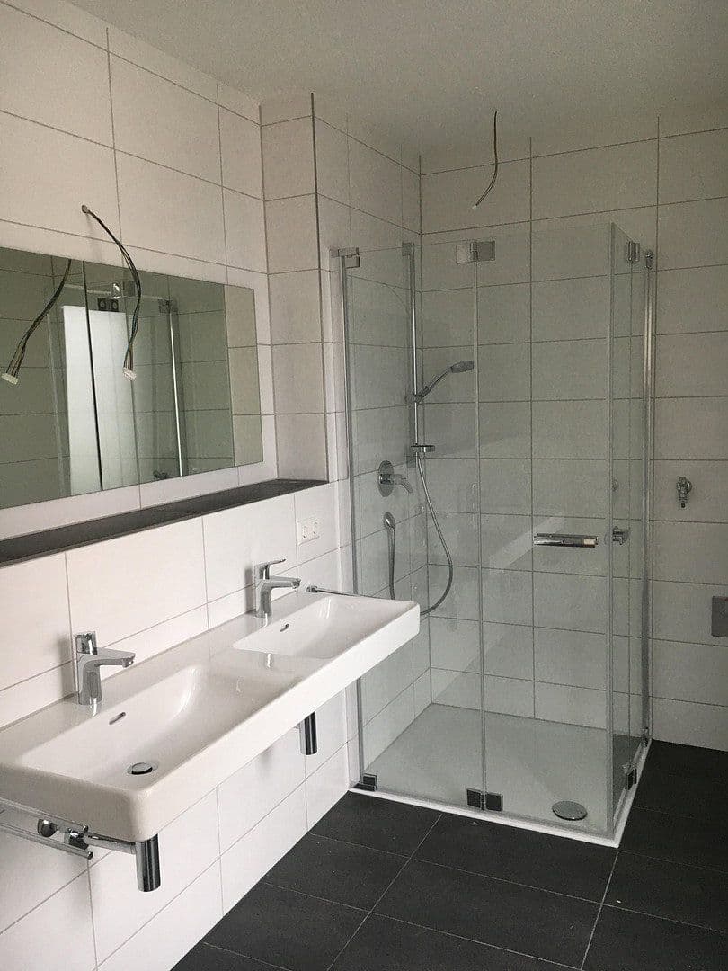 Pronájem bytu 4+1 99 m², Urbanstr. 6, Gerlingen, Bádensko-Württembersko Pronájem bytu 4+1 99 m², Urbanstr. 6, Gerlingen, Bádensko-Württembersko