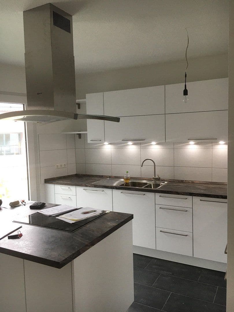 Pronájem bytu 4+1 99 m², Urbanstr. 6, Gerlingen, Bádensko-Württembersko Pronájem bytu 4+1 99 m², Urbanstr. 6, Gerlingen, Bádensko-Württembersko