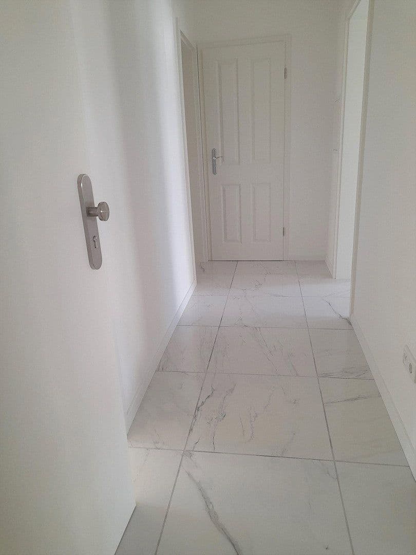 Pronájem bytu 3+1 70 m², Marktstraße 6, Solingen, Severní Porýní-Vestfálsko Pronájem bytu 3+1 70 m², Marktstraße 6, Solingen, Severní Porýní-Vestfálsko