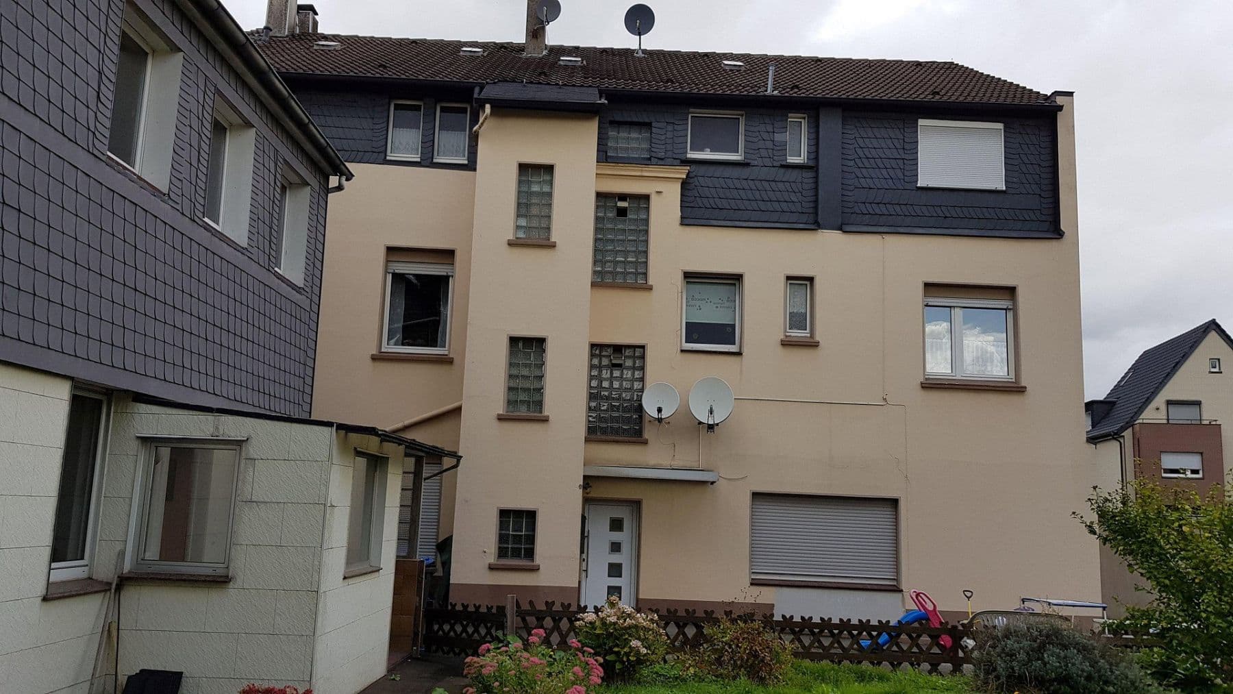 Pronájem bytu 3+1 70 m², Marktstraße 6, Solingen, Severní Porýní-Vestfálsko Pronájem bytu 3+1 70 m², Marktstraße 6, Solingen, Severní Porýní-Vestfálsko