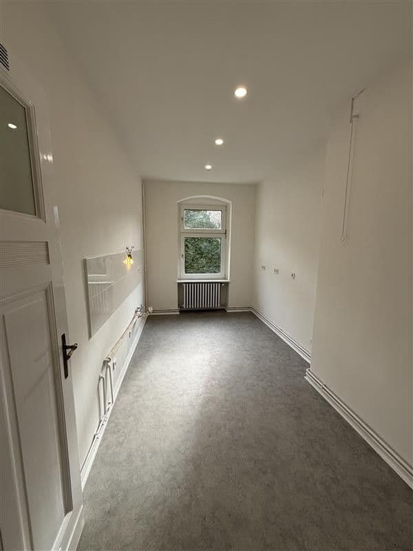 Pronájem bytu 2+1 63 m², Friedrich-Wilhelm-Straße 95, Berlin, Berlín Pronájem bytu 2+1 63 m², Friedrich-Wilhelm-Straße 95, Berlin, Berlín