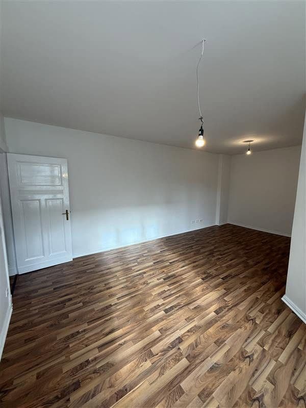 Pronájem bytu 2+1 63 m², Friedrich-Wilhelm-Straße 95, Berlin, Berlín Pronájem bytu 2+1 63 m², Friedrich-Wilhelm-Straße 95, Berlin, Berlín