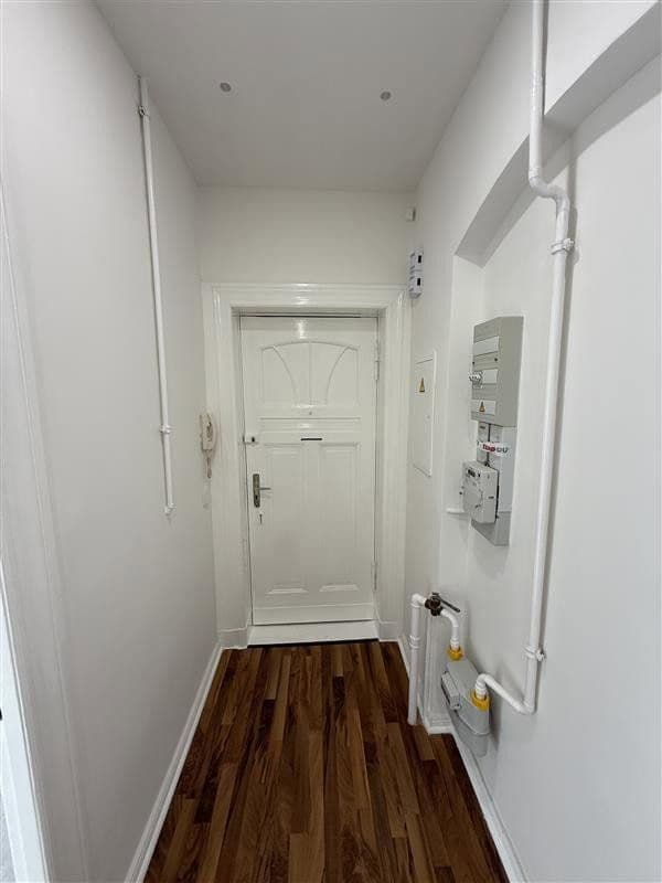 Pronájem bytu 2+1 63 m², Friedrich-Wilhelm-Straße 95, Berlin, Berlín Pronájem bytu 2+1 63 m², Friedrich-Wilhelm-Straße 95, Berlin, Berlín