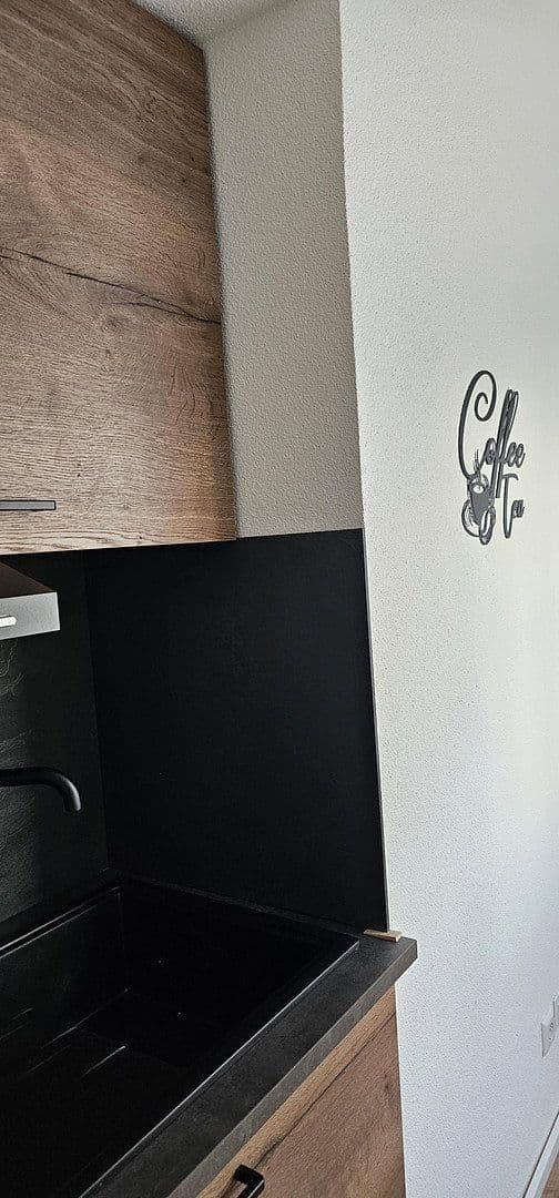 Pronájem bytu 1+1 24 m², Großbettlingen, Bádensko-Württembersko Pronájem bytu 1+1 24 m², Großbettlingen, Bádensko-Württembersko