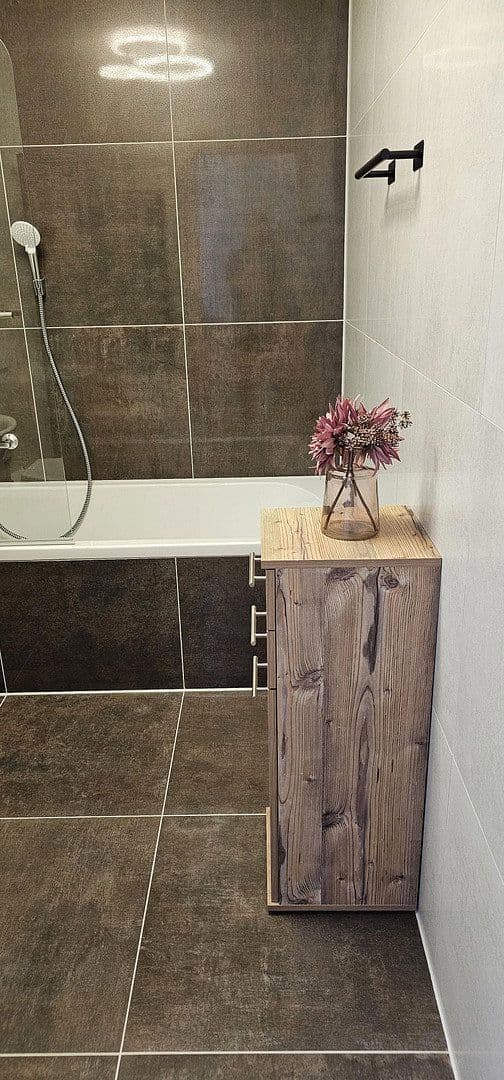 Pronájem bytu 1+1 24 m², Großbettlingen, Bádensko-Württembersko Pronájem bytu 1+1 24 m², Großbettlingen, Bádensko-Württembersko