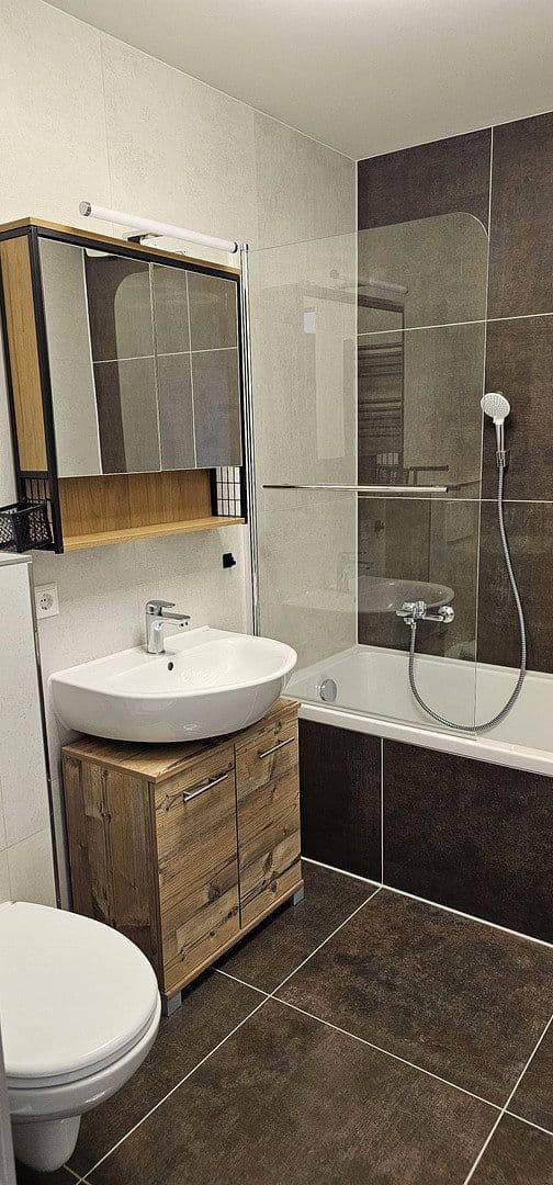 Pronájem bytu 1+1 24 m², Großbettlingen, Bádensko-Württembersko Pronájem bytu 1+1 24 m², Großbettlingen, Bádensko-Württembersko