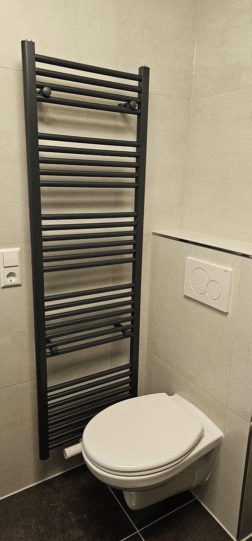 Pronájem bytu 1+1 24 m², Großbettlingen, Bádensko-Württembersko Pronájem bytu 1+1 24 m², Großbettlingen, Bádensko-Württembersko