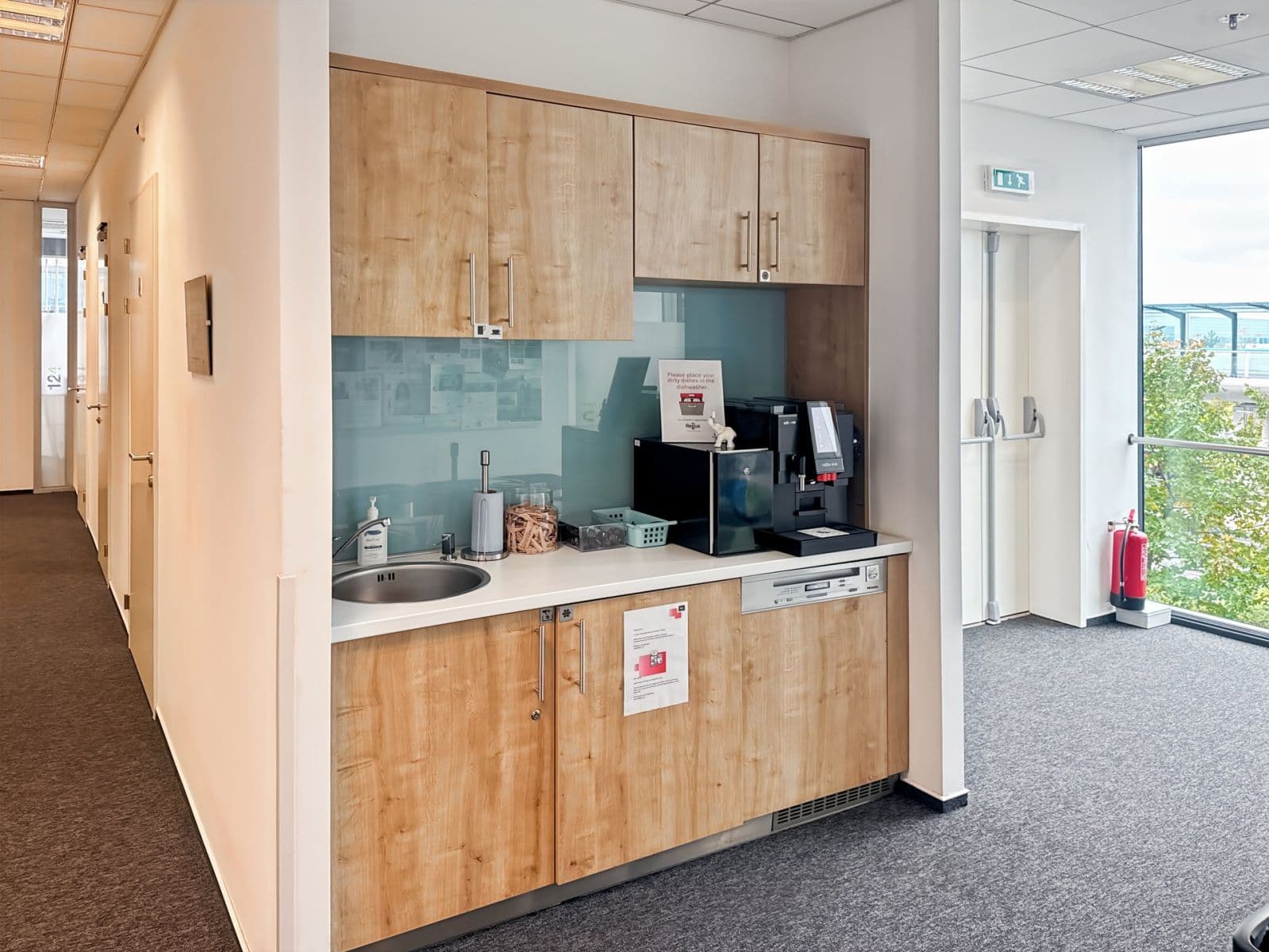 Pronájem kanceláře 120 m², Aviatická, Praha, Praha Pronájem kanceláře 120 m², Aviatická, Praha, Praha