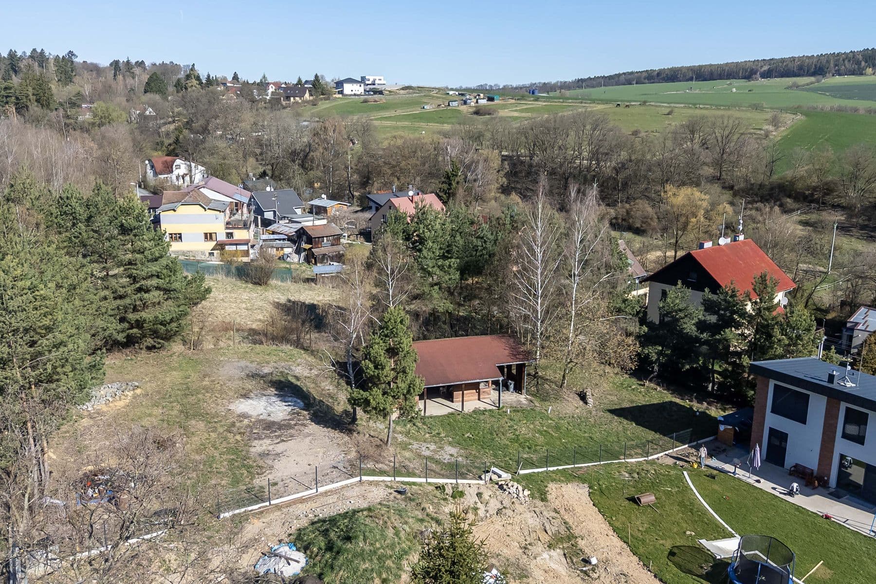 Prodej pozemku 1.468 m², V Jedlovci, Všestary, Královéhradecký kraj Prodej pozemku 1.468 m², V Jedlovci, Všestary, Královéhradecký kraj