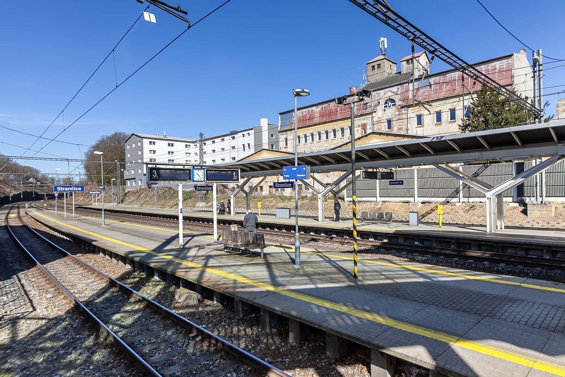 Prodej pozemku 1.468 m², V Jedlovci, Všestary, Královéhradecký kraj Prodej pozemku 1.468 m², V Jedlovci, Všestary, Královéhradecký kraj