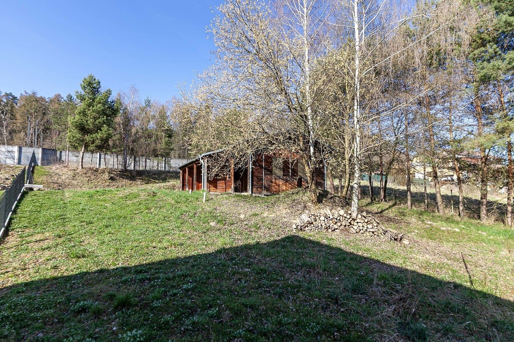 Prodej pozemku 1.468 m², V Jedlovci, Všestary, Středočeský kraj Prodej pozemku 1.468 m², V Jedlovci, Všestary, Středočeský kraj