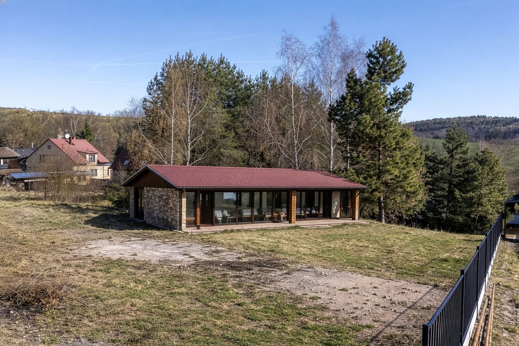 Prodej pozemku 1.468 m², V Jedlovci, Všestary, Středočeský kraj Prodej pozemku 1.468 m², V Jedlovci, Všestary, Středočeský kraj