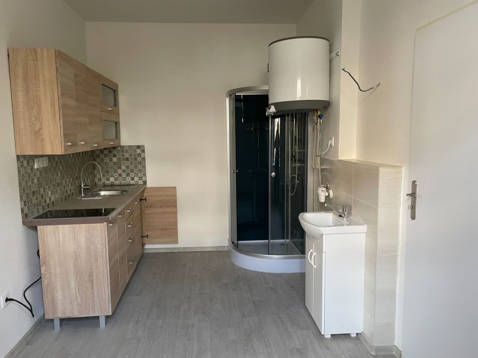 Pronájem bytu 1+kk 40 m², Dobrovského, Olomouc, Olomoucký kraj Pronájem bytu 1+kk 40 m², Dobrovského, Olomouc, Olomoucký kraj