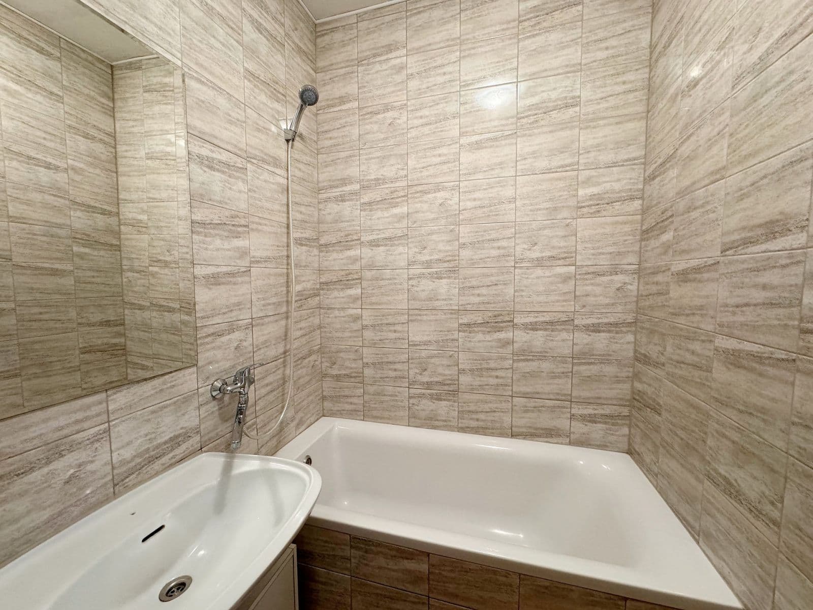 Pronájem bytu 2+1 52 m², Štefánikova, Kralupy nad Vltavou, Středočeský kraj Pronájem bytu 2+1 52 m², Štefánikova, Kralupy nad Vltavou, Středočeský kraj