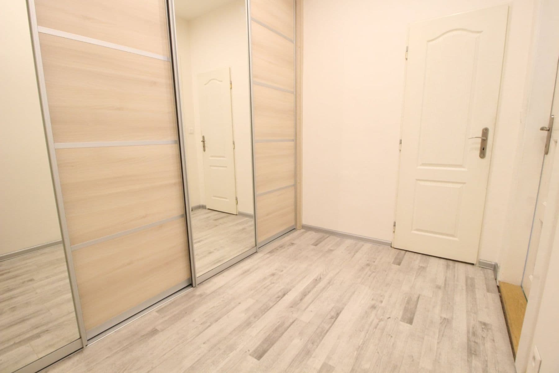 Pronájem bytu 2+kk 54 m², Štěpánkova, Beroun, Středočeský kraj Pronájem bytu 2+kk 54 m², Štěpánkova, Beroun, Středočeský kraj