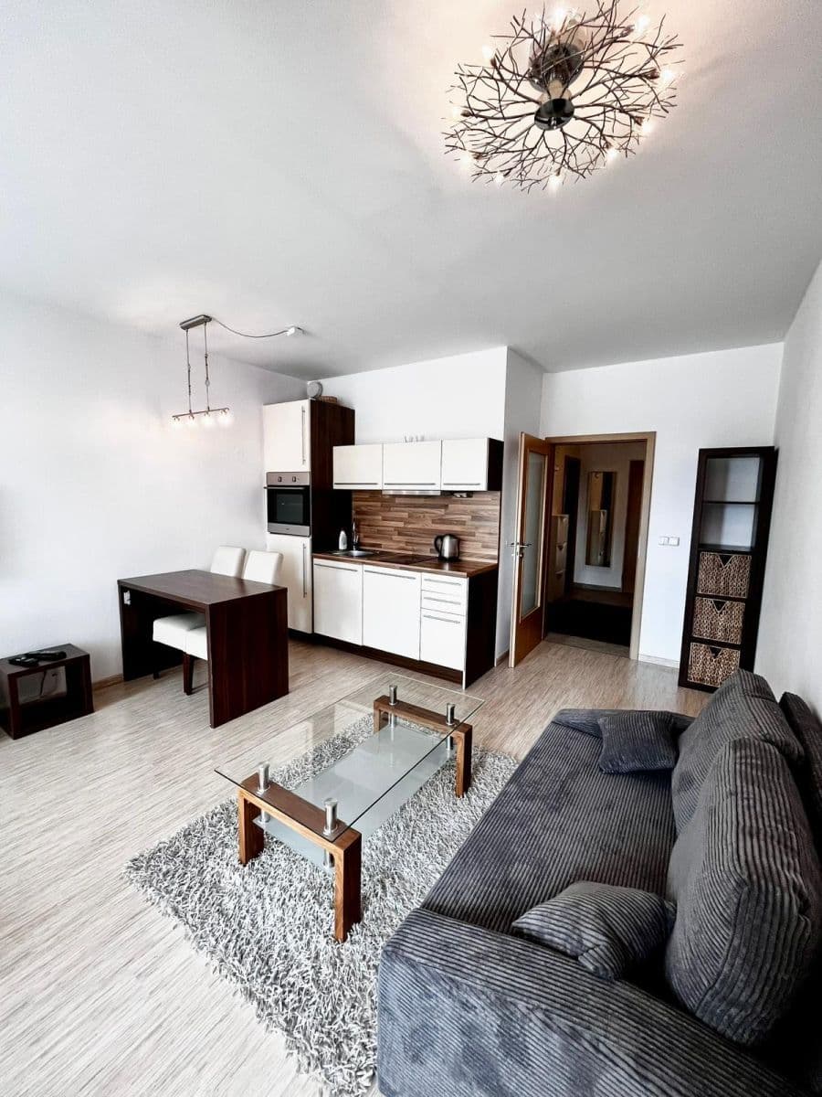 Pronájem bytu 2+kk 41 m², Vorařská, Praha, Praha Pronájem bytu 2+kk 41 m², Vorařská, Praha, Praha