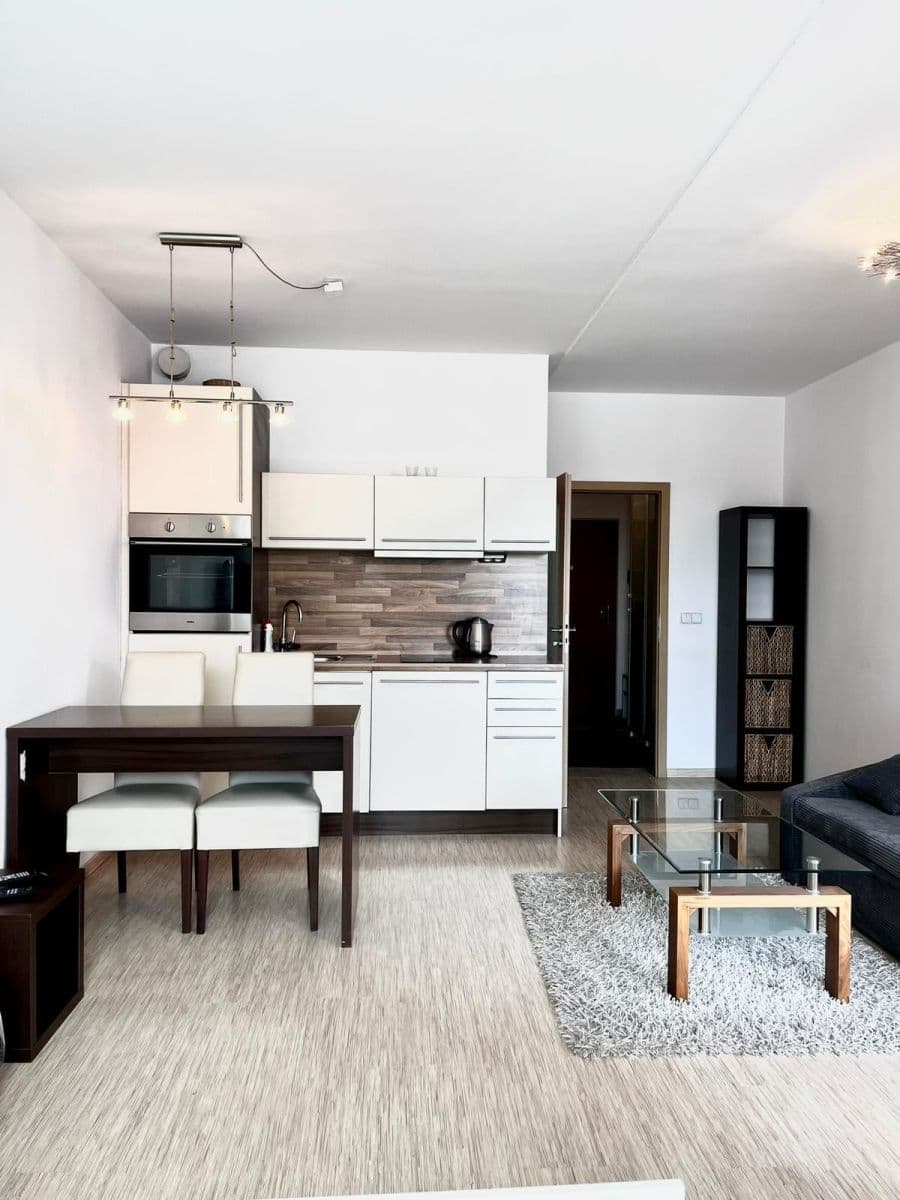 Pronájem bytu 2+kk 41 m², Vorařská, Praha, Praha Pronájem bytu 2+kk 41 m², Vorařská, Praha, Praha