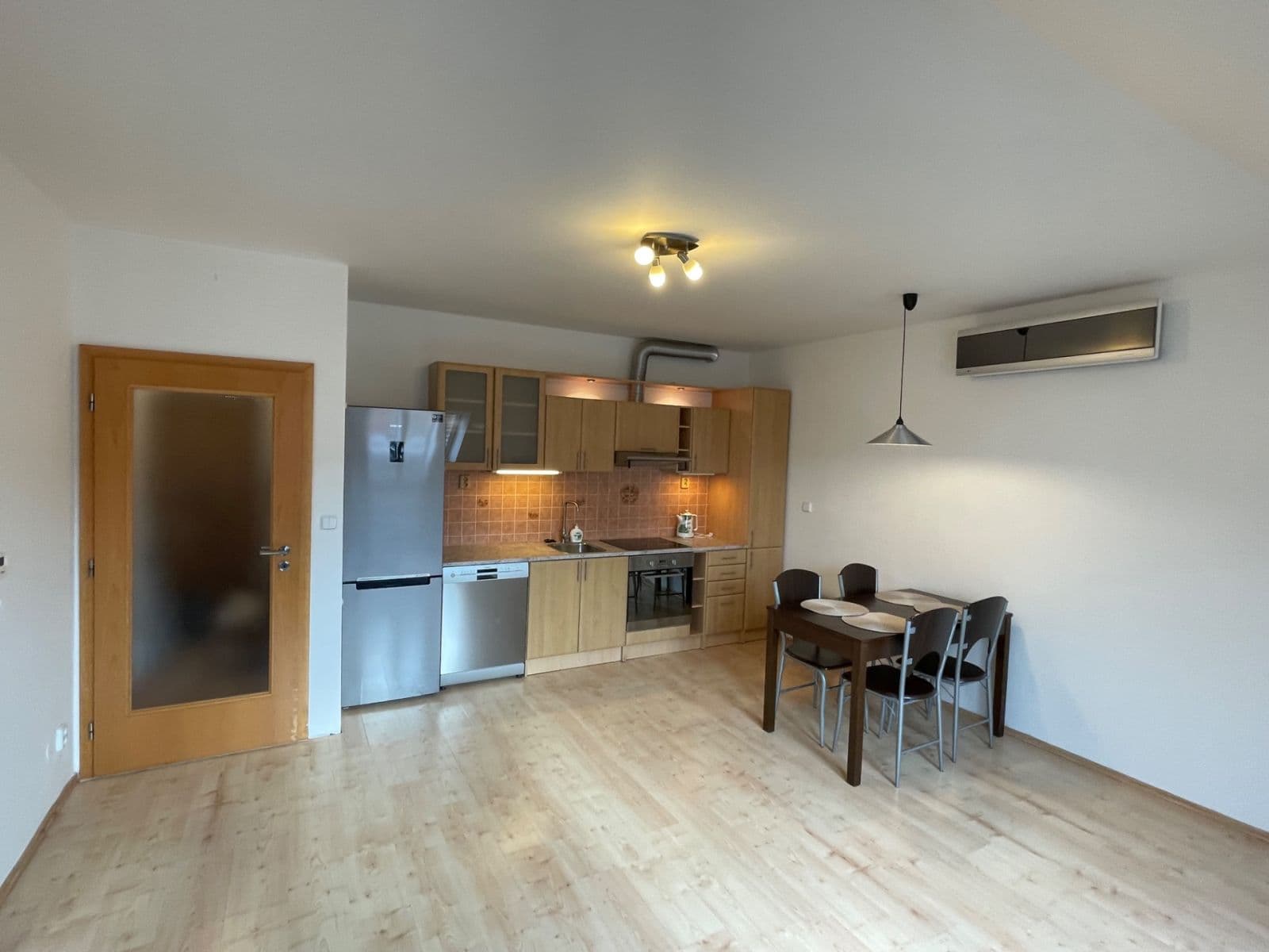Pronájem bytu 2+kk 55 m², Sudoměřská, Praha, Praha Pronájem bytu 2+kk 55 m², Sudoměřská, Praha, Praha