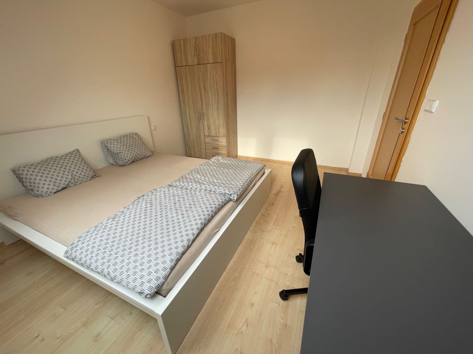 Pronájem bytu 2+kk 55 m², Sudoměřská, Praha, Praha Pronájem bytu 2+kk 55 m², Sudoměřská, Praha, Praha