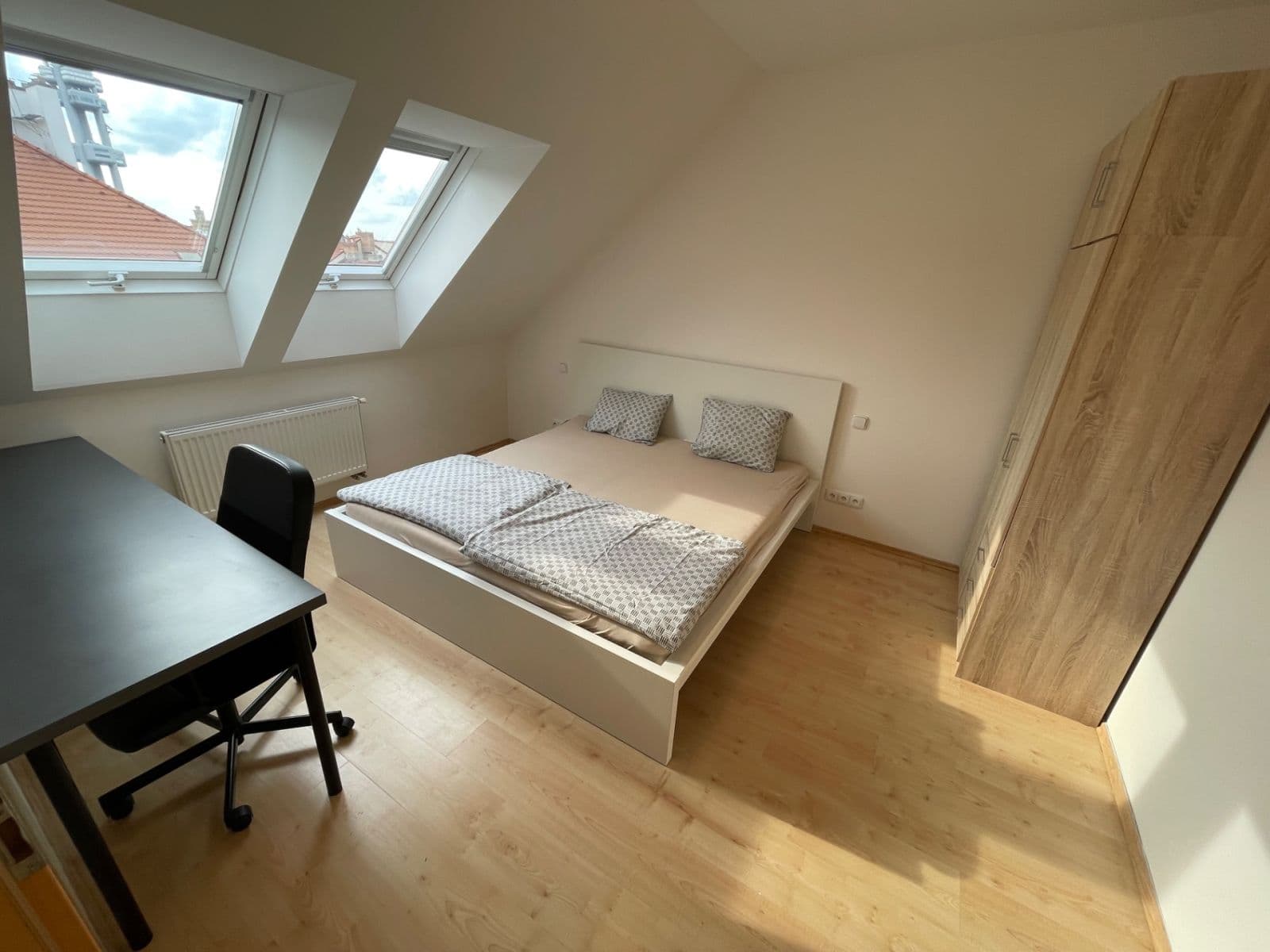 Pronájem bytu 2+kk 55 m², Sudoměřská, Praha, Praha Pronájem bytu 2+kk 55 m², Sudoměřská, Praha, Praha